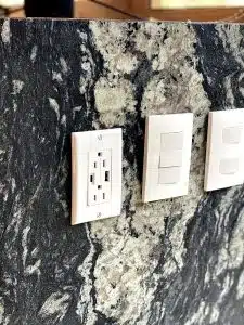 RECEPTACULO_ELECTRICO_DUPLEX_CONTACTHO